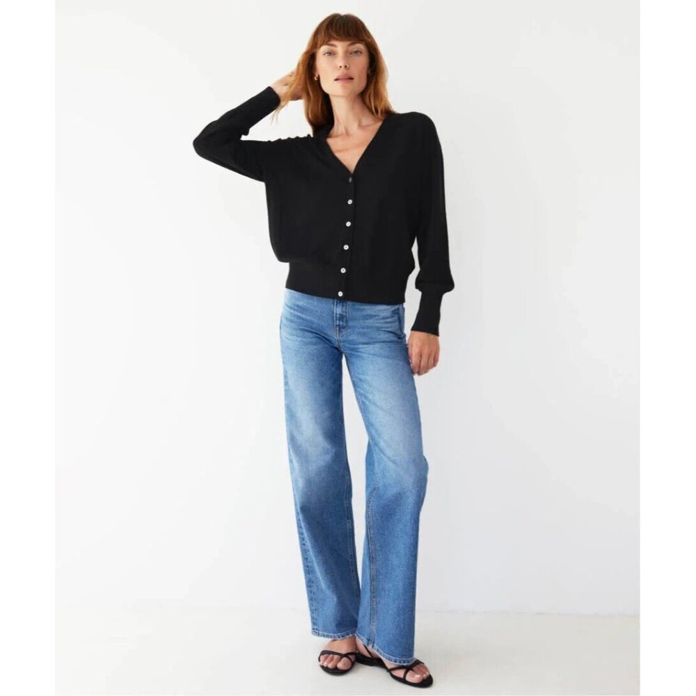 AYR The Airport Cardi Black Merino Wool Blend Cardigan Sweater Size Medium